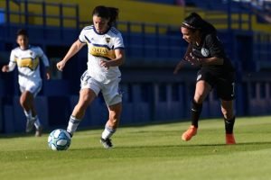Lee más sobre el artículo Fútbol femenino: FINALIZÓ LA PRIMERA FASE DEL TORNEO DE PRIMERA DIVISIÓN