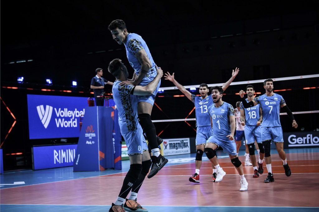 Vóley masculino: LA SELECCIÓN VOLVIÓ A SUMAR EN EL CUARTO WEEKEND DE LA VNL