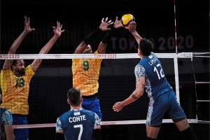 Lee más sobre el artículo JJOO Tokio 2020: VOLEY MASCULINO | BRILLANTE ACTUACIÓN DE ARGENTINA QUE CAYÓ 3-2 ANTE BRASIL