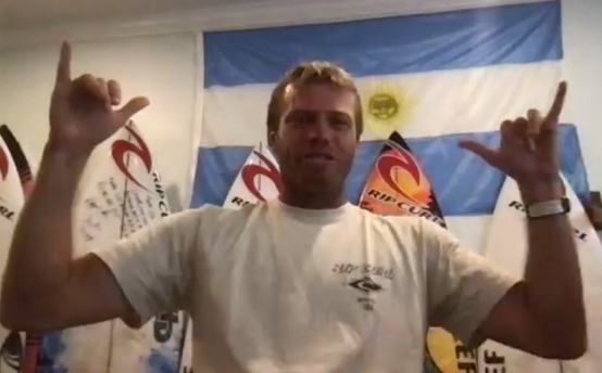 En este momento estás viendo Surf: «VAMOS A DEJAR QUE FLUYA Y DISFRUTAR LOS JUEGOS» DIJO LELE USUNA