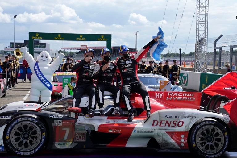 En este momento estás viendo Automovilismo Internacional: LAS 24 HORAS DE LE MANS SON «ARGENTINAS» CON PECHITO LÓPEZ