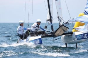 Lee más sobre el artículo JJOO Tokio 2020: YACHTING/VELA |  EXCELENTES CIERRES DE LANGE-CARRANZA Y DE TRAVASCIO-BRANZ QUE GANARON SUS REGATAS; DIPLOMA OLÍMPICO PARA OLEZZA