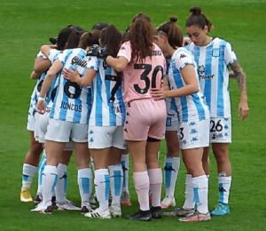 Lee más sobre el artículo Fútbol femenino: TRIUNFOS DE UAI URQUIZA,, BOCA, RACING, INDEPENDIENTE, RIVER, HURACÁN Y GIMNASIA Y ESGRIMA LA PLATA