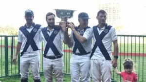 Lee más sobre el artículo Polo masculino: JOCKEY CLUB GANÓ COPA REYES CARRERE 2021