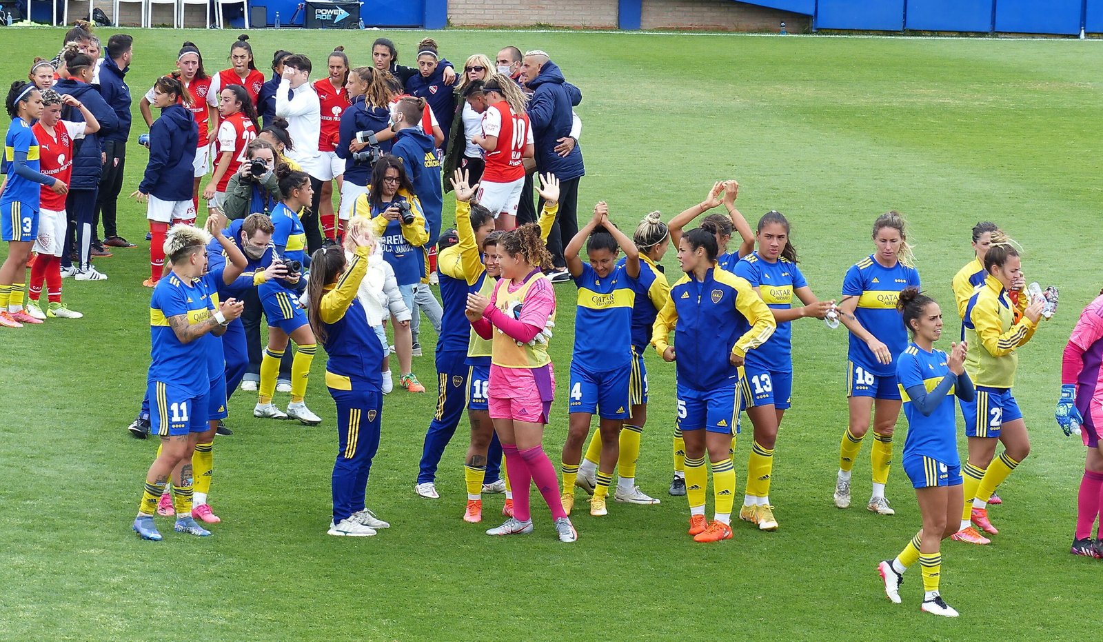 En este momento estás viendo Fútbol femenino: BOCA VENCIÓ A INDEPENDIENTE Y ESTÁ EN SEMIFINALES DEL CAMPEONATO YPF DE PRIMERA DIVISIÓN A