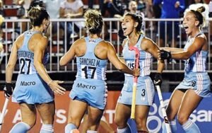 Lee más sobre el artículo Hockey césped femenino: LAS LEONAS VUELVEN A LOS ENTRENAMIENTOS