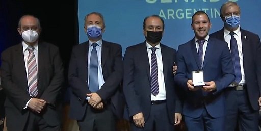 En este momento estás viendo Eventos: AYELÉN TARABINI Y FRANCISCO NIEVAS, GALARDONADOS CON EL «PREMIO DELFO CABRERA»