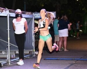 Lee más sobre el artículo Atletismo: JULIÁN MOLINA Y CHIARA MAINETTI GANARON EN CONCORDIA