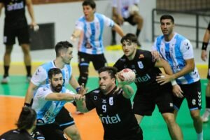 Lee más sobre el artículo Handball masculino: ARGENTINA VENCIÓ A URUGUAY EN EL TORNEO CENTRO-SUR Y LOGRÓ EL PASAJE AL MUNDIAL 2023