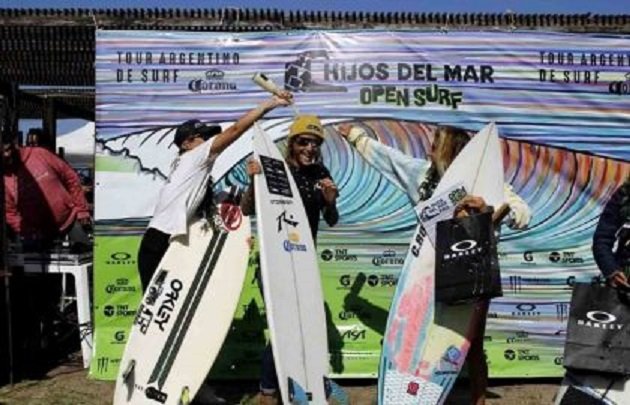 En este momento estás viendo Surf: ORNELLA PELLIZZARI Y JUAN CRUZ RUGGIERO FUERON LOS GANADORES DE LA SEGUNDA FECHA DEL TOUR ARGENTINO