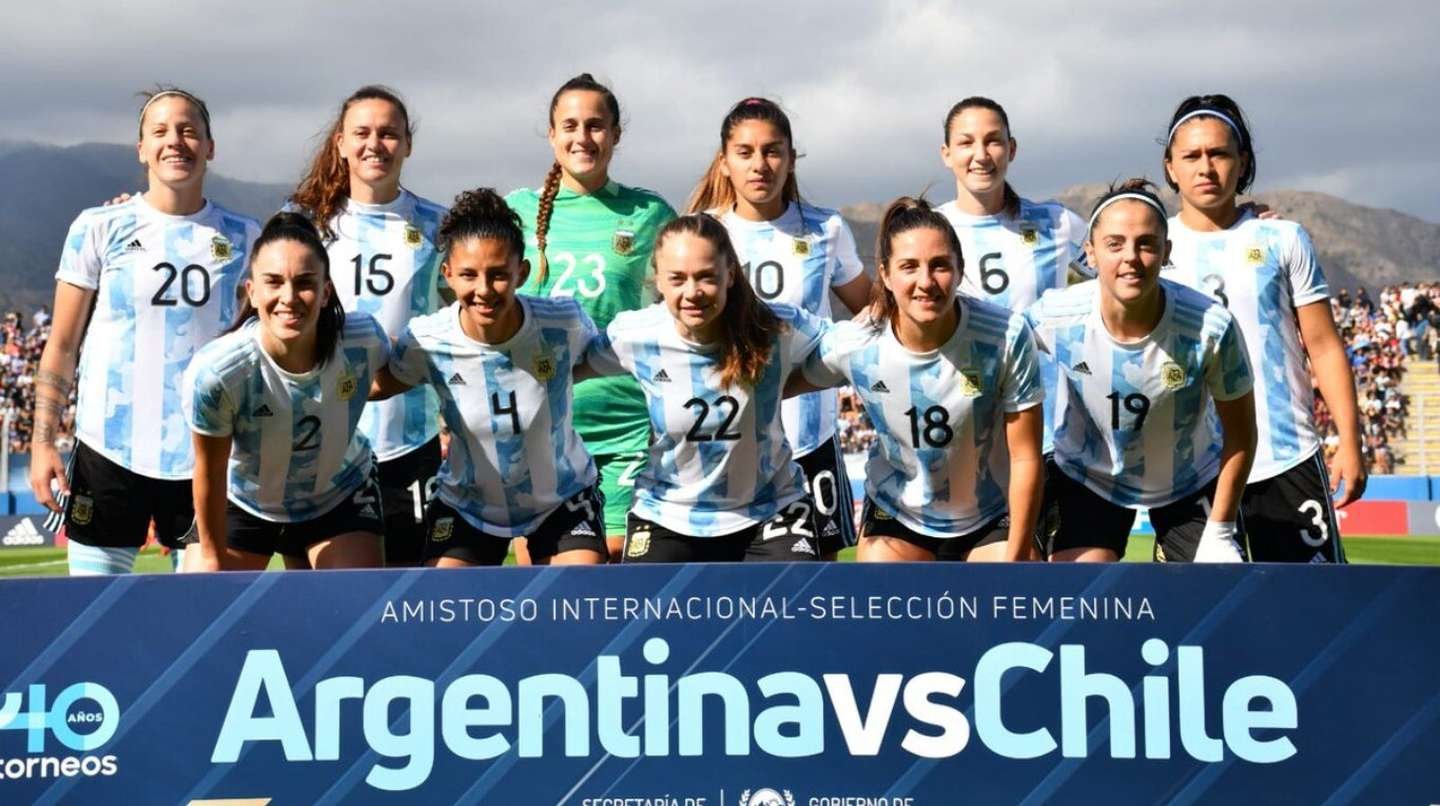 En este momento estás viendo Fútbol femenino: LAS CHICAS DISPUTARON DOS PARTIDOS AMISTOSOS FRENTE A CHILE