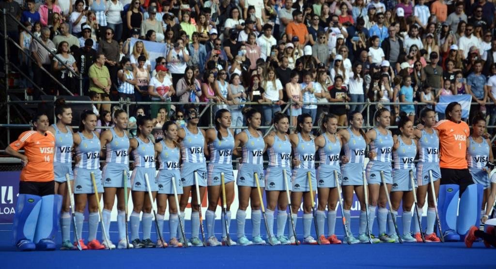 En este momento estás viendo Hockey césped femenino: FIH PRO LEAGUE | LAS LEONAS VENCIERON A EE.UU. EN EL ÚLTIMO PARTIDO DE BELÉN SUCCI COMO LOCAL