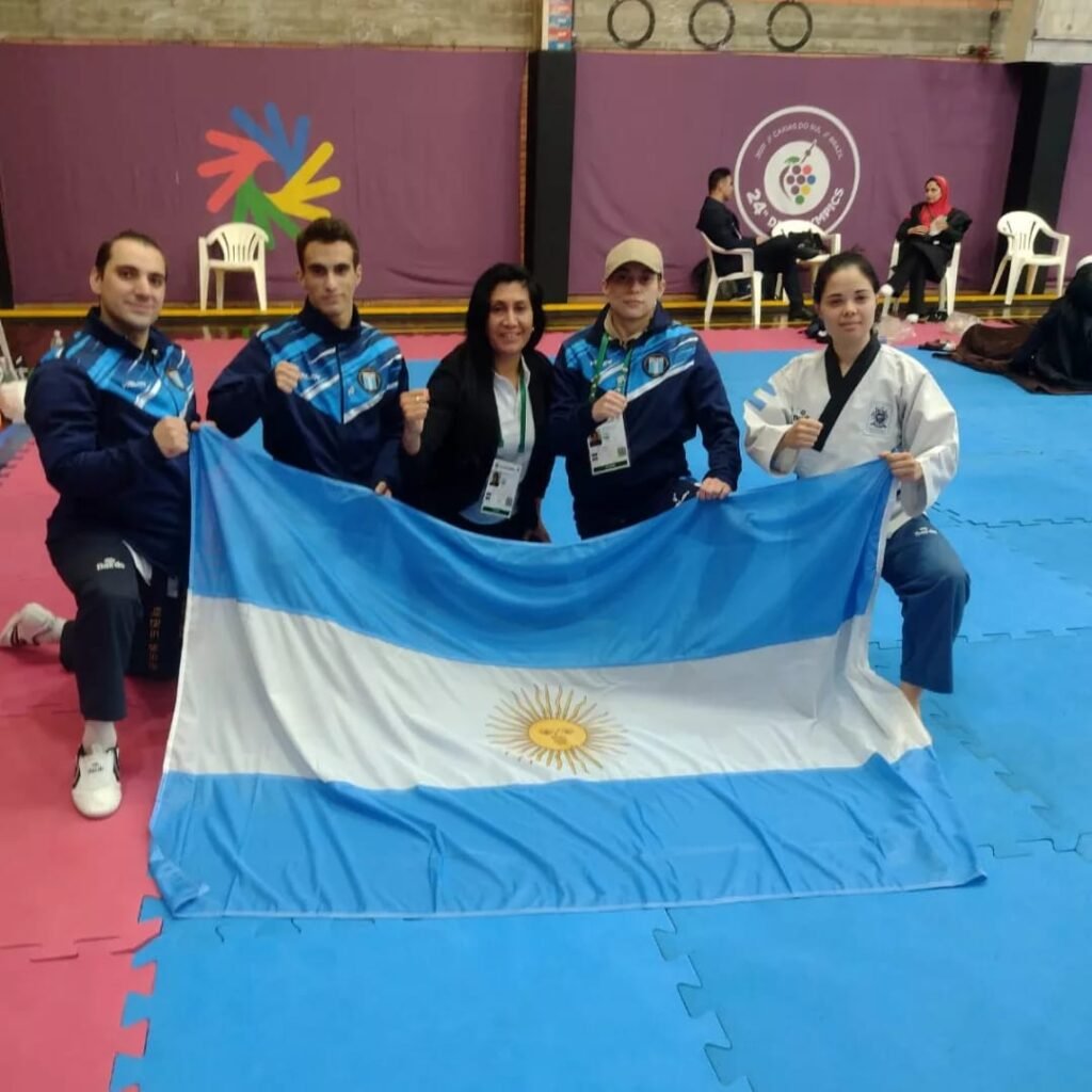 Taekwondo: DEBUT DIPLOMADO EN LAS SORDOLIMPIADAS DE BRASIL
