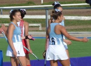 Lee más sobre el artículo JSJ Rosario 2022: HOCKEY CÉSPED | LOURDES ESTIGARRÍA, VICTORIA FALASCO, JUANA CASTELLARO, VOCES DE LEONCITAS (parte 3)