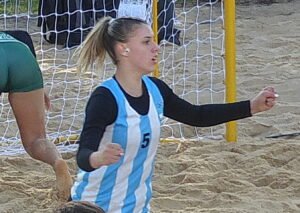 Lee más sobre el artículo JSJ Rosario 2022: BEACH HANDBALL | MARÍA FLORENCIA GALLO HABLÓ AL FINALIZAR LA FASE CLASFICATORIA