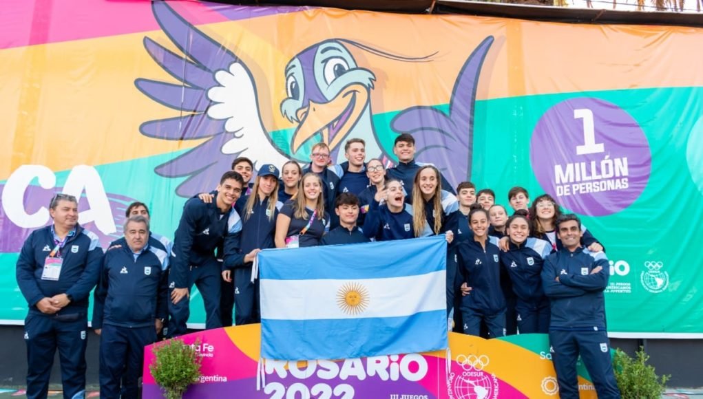 En este momento estás viendo JSJ Rosario 2022: NATACIÓN | GRAN CIERRE DE LA DELEGACIÓN NACIONAL
