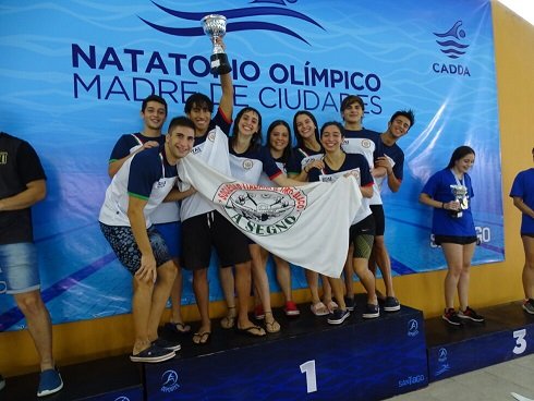 En este momento estás viendo Natación: LIBERTADOR FUE EL CAMPEÓN EN MASTER Y SITAS EN PREMASTER
