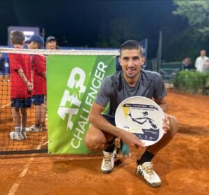 Lee más sobre el artículo Tenis masculino: PEDRO CACHÍN SE CORONÓ CAMPEÓN EN ITALIA