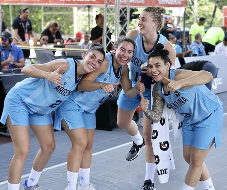 En este momento estás viendo Básquet 3×3: LAS SELECCIONES U23 DE DAMAS Y CABALLEROS PARTICIPARON DE NATIONS LEAGUE EN REPÚBLICA DOMINICANA