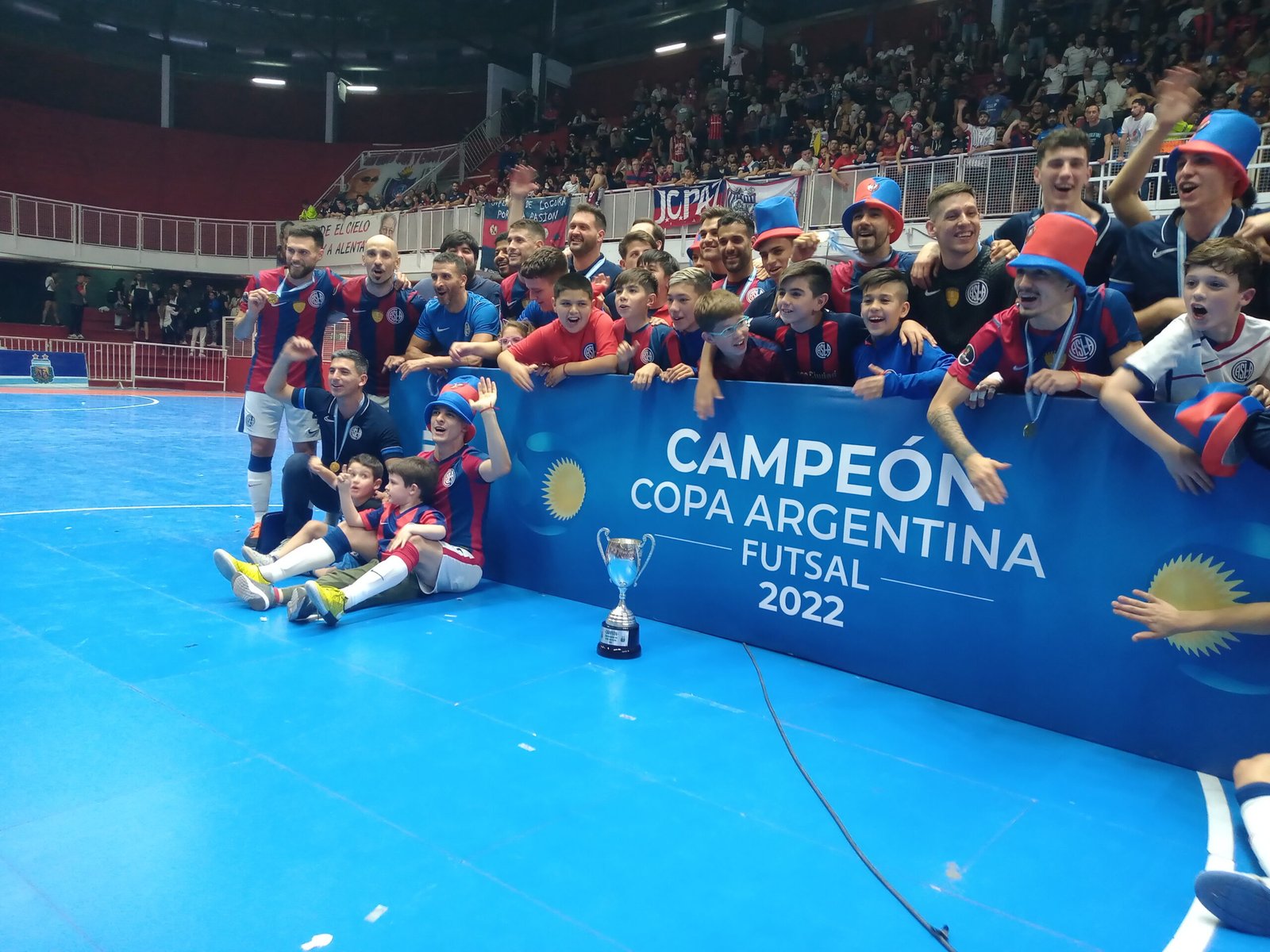 En este momento estás viendo Futsal masculino: SAN LORENZO LE GANÓ A FRANJA DE ORO Y ES CAMPEÓN DE LA COPA ARGENTINA