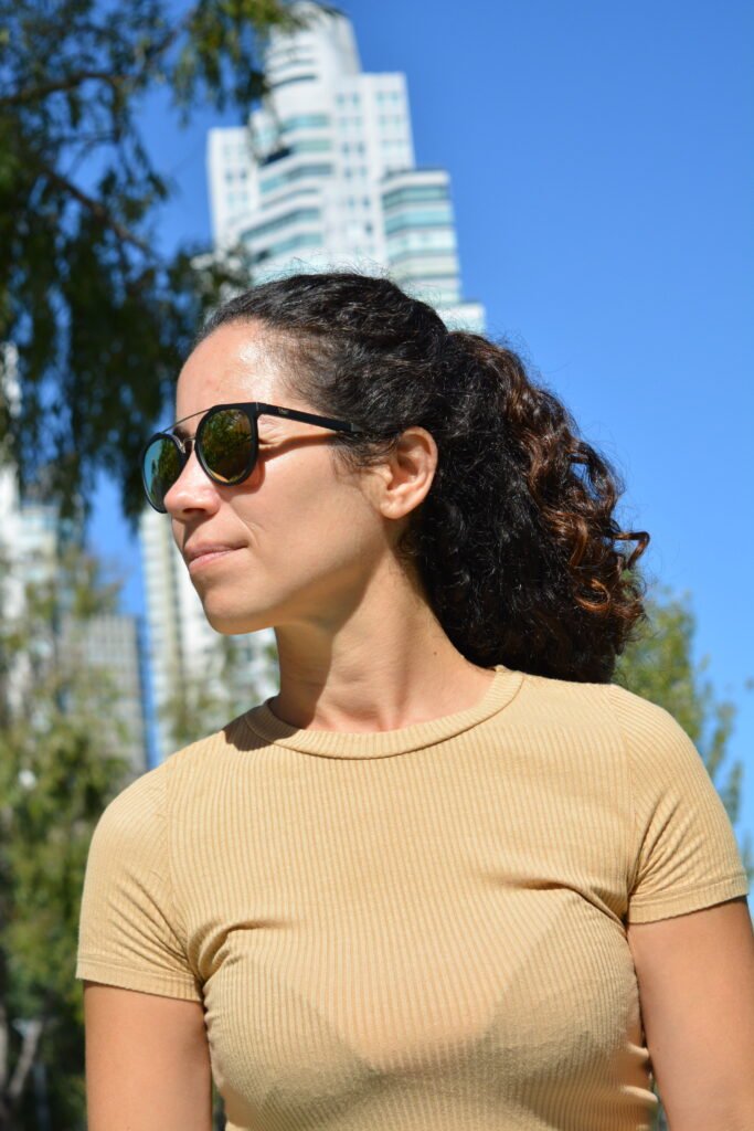 Sección "Con los pies en la tierra ......": SARA, MICROEMPRENDIMIENTO Y SUP
