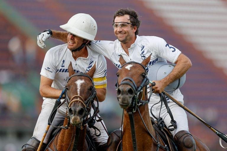 En este momento estás viendo Polo masculino: LA H Y LA ESQUINA GANARON SUS ZONAS DEL TORNEO CLASIFICATORIO Y JUGARÁN EL ABIERTO DE PALERMO