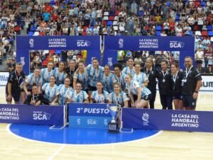 Lee más sobre el artículo Handball femenino: ARGENTINA, YA CLASIFICADA AL MUNDIAL, SE QUEDÓ CON EL SUBCAMPEONATO EN EL TORNEO SUR-CENTRO