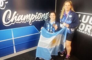 Lee más sobre el artículo Tenis de Mesa: HISTÓRICA ACTUACIÓN ARGENTINA EN GRANADA