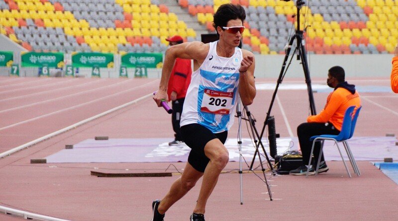En este momento estás viendo Atletismo: PEDRO EMMERT Y MARIA LUZ TESURI CON BUENOS RESULTADOS INTERNACIONALES.