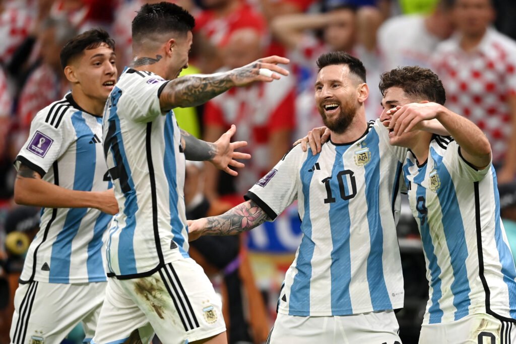 Fútbol masculino: QATAR 2022 | ARGENTINA GOLEÓ A CROACIA Y SE METIÓ EN LA FINAL DEL MUNDIAL