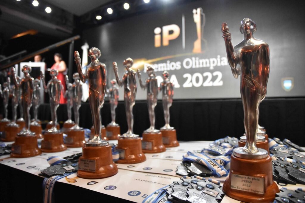 Eventos: ENTREGARON LOS PREMIOS OLIMPIA 2022 Y LIONEL MESSI SE QUEDÓ CON EL DE ORO