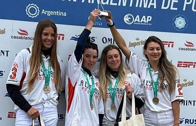 En este momento estás viendo Polo femenino: TROFEO MANIPUR PARA LAS MONJITAS EN COPA DE ORO Y MARTINDALE EN COPA DE PLATA