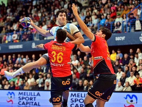 En este momento estás viendo Handball masculino: LOS GLADIADORES CAYERON CON ESPAÑA EN EL ÚLTIMO PARTIDO DE PREPARACIÓN PARA EL MUNDIAL