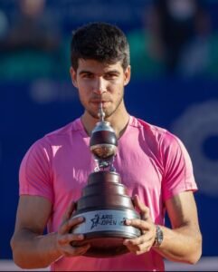 Lee más sobre el artículo Tenis masculino: ALCARAZ LE DIO UN SORBITO AL ARGENTINA OPEN