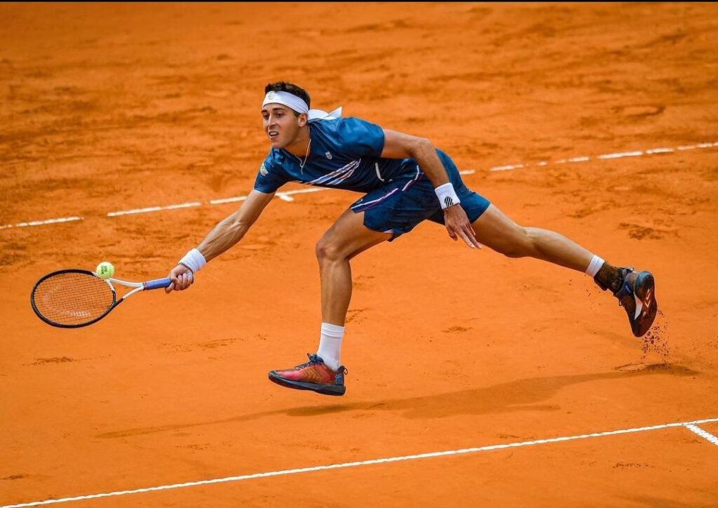 Tenis masculino: TOMÁS ECHEVERRY, FINALISTA EN CHILE