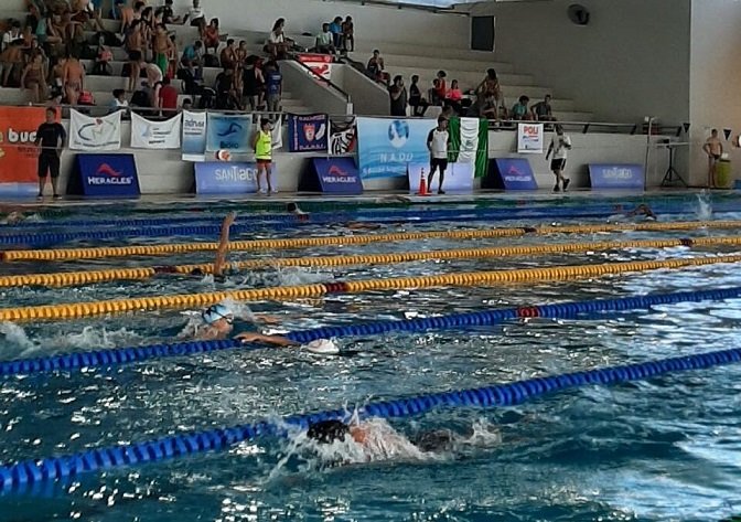 En este momento estás viendo Natación: EL CAMPEONATO REPÚBLICA DE JUVENILES SE DESARROLLÓ EN SANTIAGO DEL ESTERO