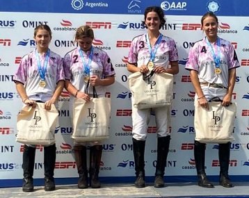En este momento estás viendo Polo femenino: LAS PALMERAS GANÓ EL TROFEO DE ORO EN LA COPA DE LA MUJER «BAJO HANDICAP»