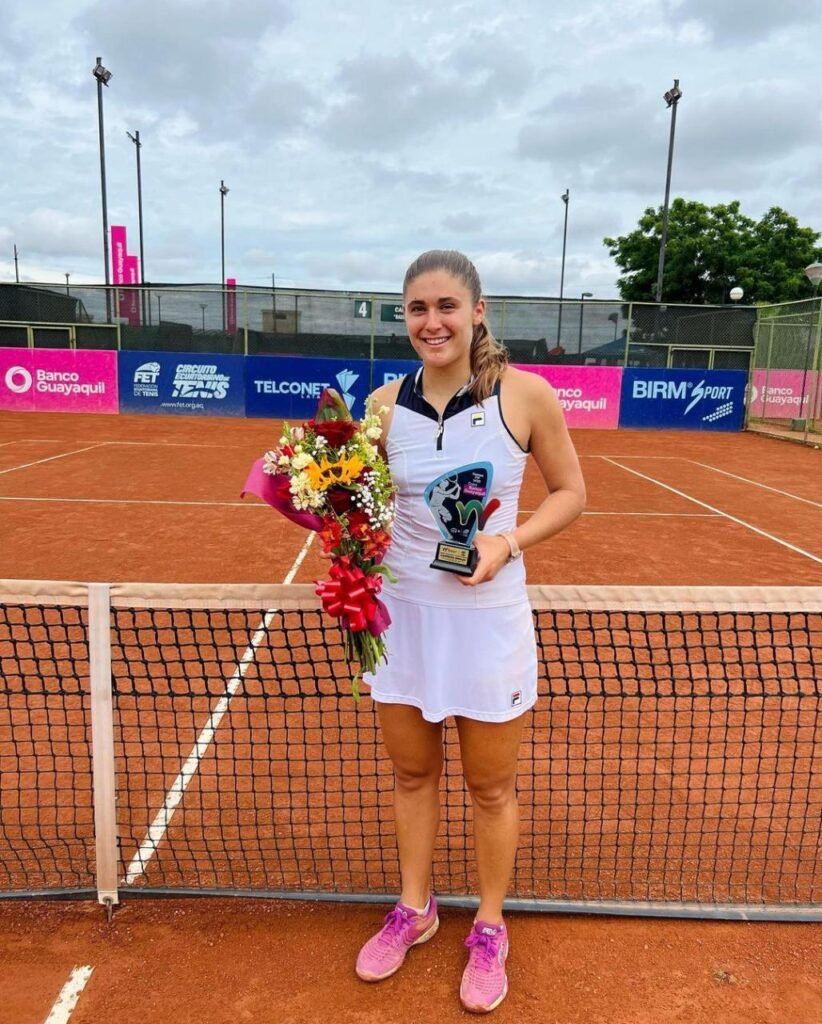 Tenis femenino: JULIA RIERA CAMPEONA EN ECUADOR