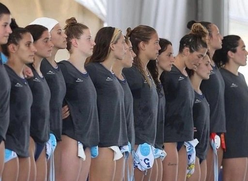 En este momento estás viendo Waterpolo/Polo Acuático: DESTACADAS ACTUACIONES DE LOS REPRESENTATIVOS NACIONALES