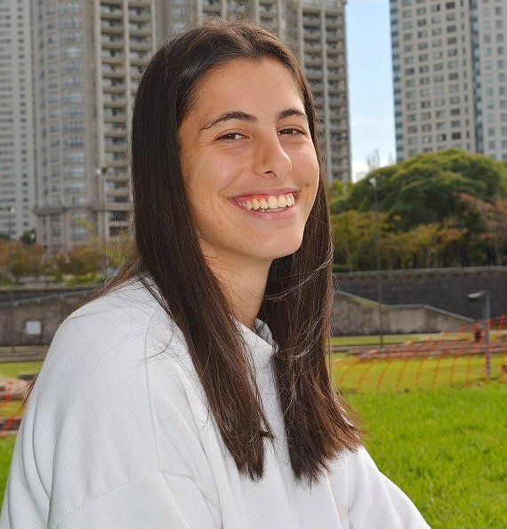 En este momento estás viendo Sección «Con los pies en la tierra ….. «: MICAELA CORIMBERTO, EMOCIÓN Y PASIÓN POR EL BEACH HANDBALL