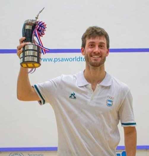En este momento estás viendo Squash: FESTEJOS DE LEANDRO ROMIGLIO EN CHACO Y EN ASUNCIÓN
