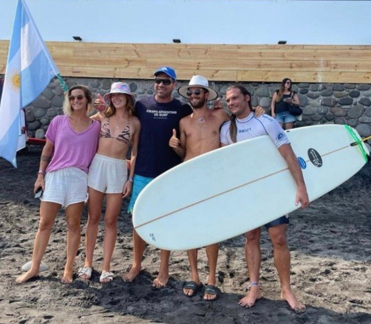 En este momento estás viendo Surf: SE REALIZÓ EL CAMPEONATO MUNDIAL DE LONGBOARD EN EL SALVADOR Y MARTÍN PÉREZ OBTUVO LA CLASIFICACIÓN A LOS JUEGOS PANAMERICANOS SANTIAGO 2023