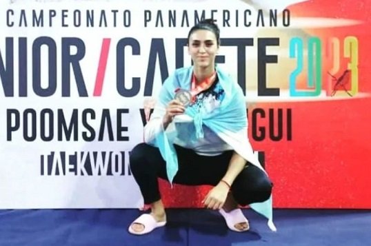 En este momento estás viendo Taekwondo: NUEVE MEDALLAS EN EL OPEN