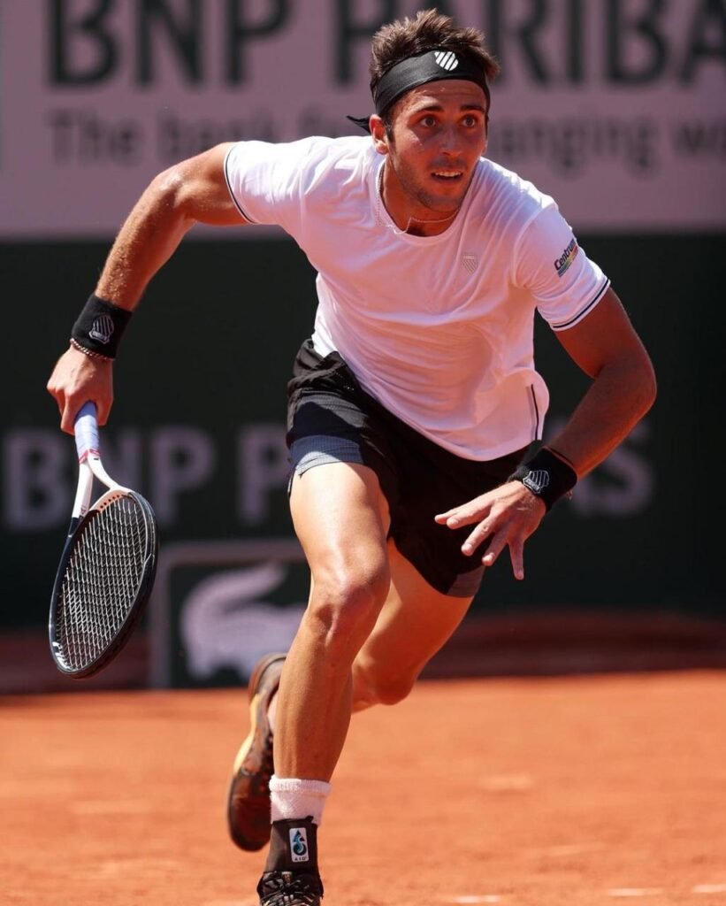 Tenis: TOMÁS ETCHEVERRY PASÓ A CUARTOS DE FINAL DE ROLAND GARROS; GRAN ACTUACIÓN DE FRANCISCO CERUNDOLO QUE CAYÓ EN OCTAVOS DE FINAL