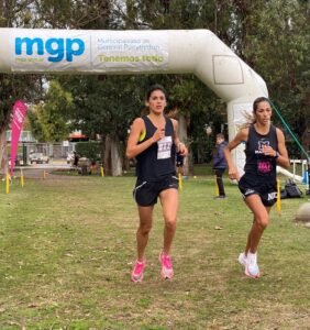 Lee más sobre el artículo Atletismo: COMENZÓ LA TEMPORADA DE CROSS EN MAR DEL PLATA Y BUENOS AIRES SE PREPARA PARA EL DESAFIO LA HORA/20K