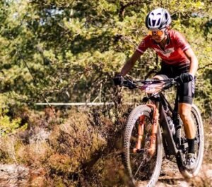 Lee más sobre el artículo Ciclismo: MONTAÑA | ARGENTINOS EN LA SEGUNDA Y TERCERA ETAPA DE COPA DEL MUNDO