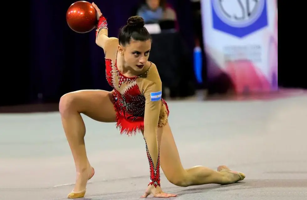 En este momento estás viendo Gimnasia Rítmica: CELESTE D’ARCANGELO FUE TOP5 EN EL CAMPEONATO PANAMERICANO