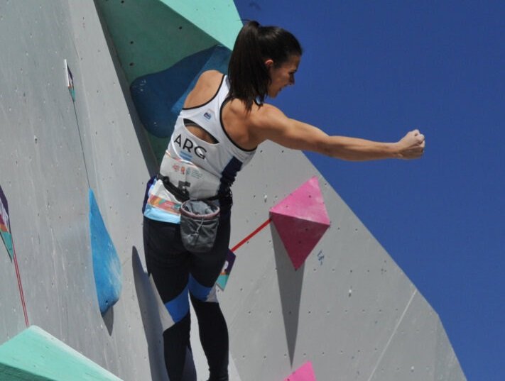 En este momento estás viendo Escalada Deportiva: RESUMEN DE LA CUARTA Y QUINTA ETAPA DE LA COPA DEL MUNDO