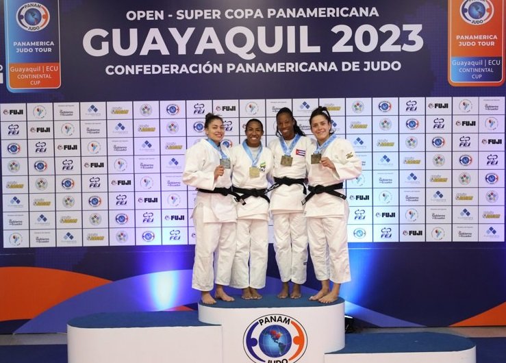 En este momento estás viendo Judo: COSECHA ARGENTINA DE UNA PRESEA DE ORO Y TRES BRONCES EN EL OPEN PANAMERICANO DE GUAYAQUIL