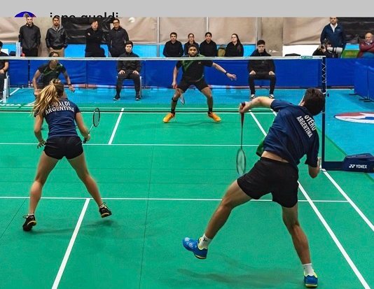 En este momento estás viendo Badminton: IONA GUALDI Y SANTIAGO OTERO, TOP 8 EN SINGLE FEMENINO Y DOBLES MIXTO